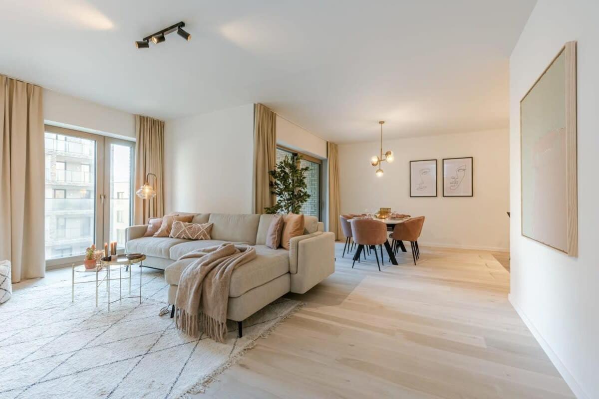 Huswell - Apartment With Terrace Close To The Sea Остенде Экстерьер фото